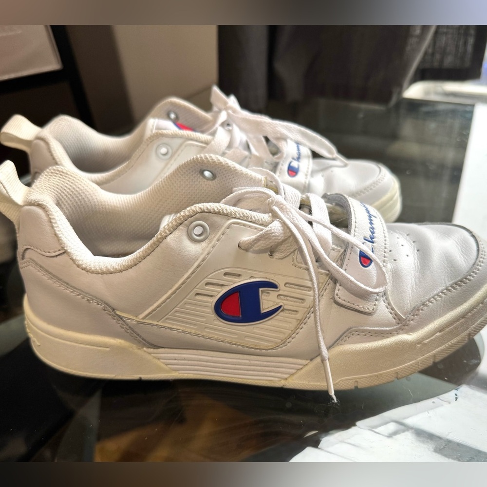 Champion 3 on 3 Low White C Logo Sneakers – Youth Size 5.5 (Women’s 7)